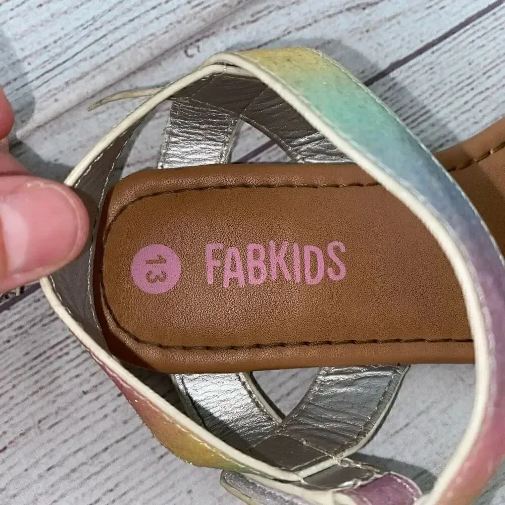 Fab kids girls 13 slip on glitter sandals w/ankle strap closure rainbow/tan